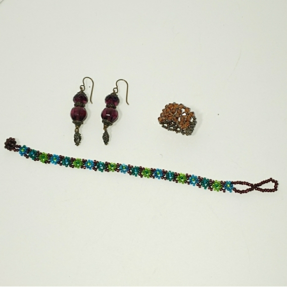 Bracelet, ring and earrings set. - Picture 6 of 8